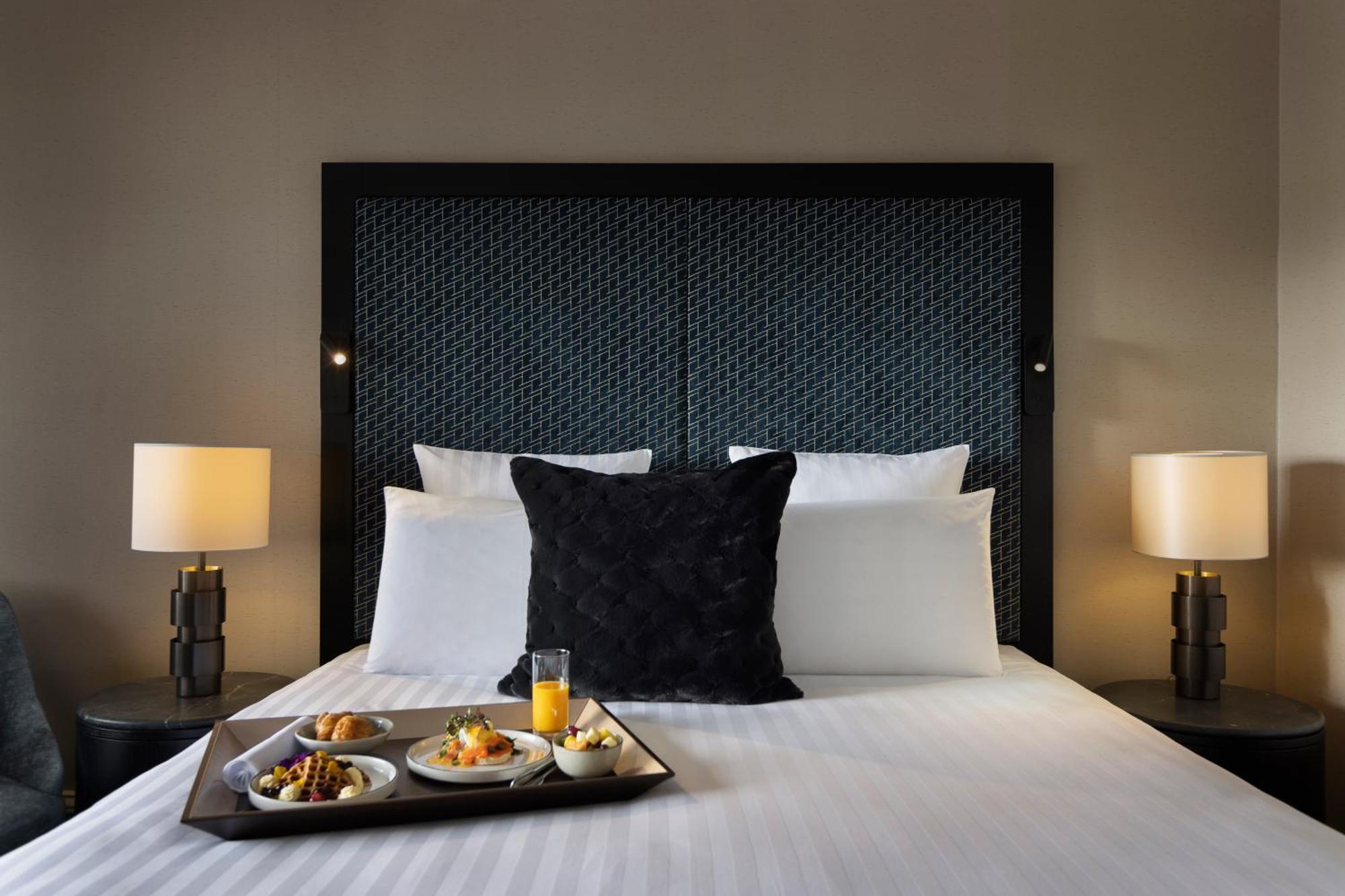 Pullman Auckland Hotel & Apartments Exteriér fotografie A room at the hotel